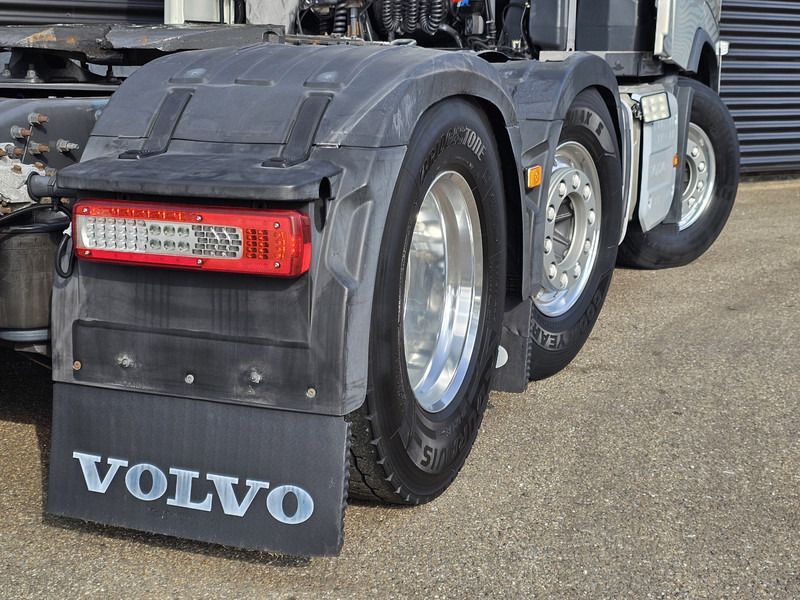 Volvo FH460 6x2/4 / NL-TRUCK / 617DKM / NIGHT-AIRCO - Cabeza tractora: foto 3 Volvo FH460 6x2/4 / NL-TRUCK / 617DKM / NIGHT-AIRCO - Cabeza tractora: foto 3