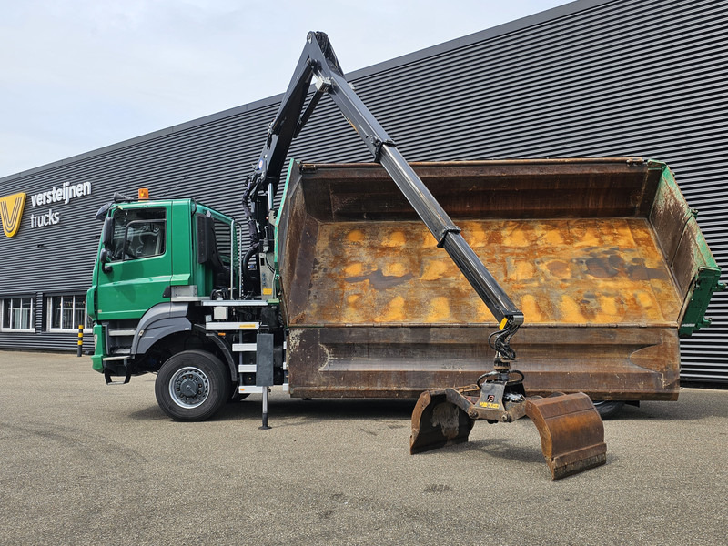DAF TATRA 6X6 / T158/II / 2 SIDE TIPPER - HMF Z CRANE - Volquete camión, Camión grúa: foto 3 DAF TATRA 6X6 / T158/II / 2 SIDE TIPPER - HMF Z CRANE - Volquete camión, Camión grúa: foto 3