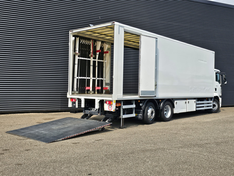 MAN TGM 26.320 / 6x2-4 / LBW / 6000kg TAIL LIFT - Camión caja cerrada: foto 3 MAN TGM 26.320 / 6x2-4 / LBW / 6000kg TAIL LIFT - Camión caja cerrada: foto 3