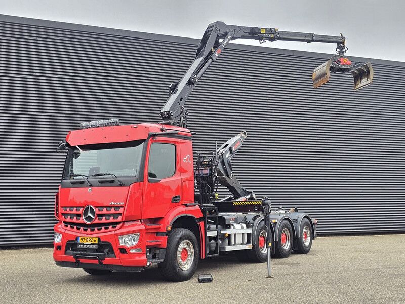 Mercedes-Benz AROCS 3645 8x4 / HIAB Z KRAAN + HAAKARM - Multibasculante camión, Camión grúa: foto 1 Mercedes-Benz AROCS 3645 8x4 / HIAB Z KRAAN + HAAKARM - Multibasculante camión, Camión grúa: foto 1