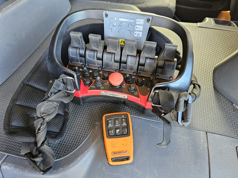 Scania P320 4x2 / PALFINGER PK14002 / CRANE/KRAN - Camión caja abierta, Camión grúa: foto 5 Scania P320 4x2 / PALFINGER PK14002 / CRANE/KRAN - Camión caja abierta, Camión grúa: foto 5