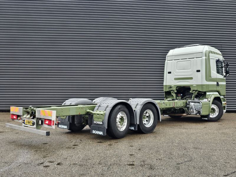 Scania R450 6x2*4 / LIFT STEERING AXLE / PTO - Chasis camión: foto 4 Scania R450 6x2*4 / LIFT STEERING AXLE / PTO - Chasis camión: foto 4