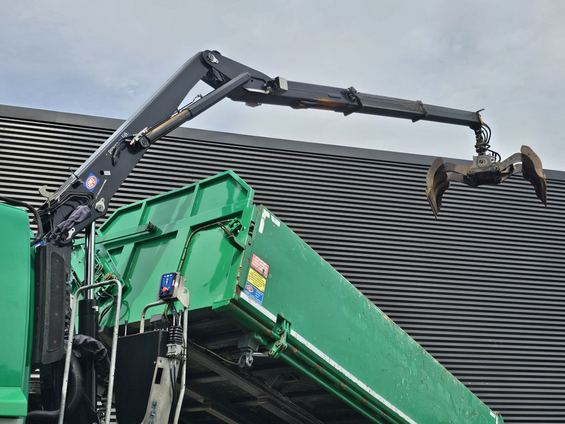 Tatra 6X6 / T158/II / 2 SIDE TIPPER - HMF Z CRANE - Volquete camión, Camión grúa: foto 2 Tatra 6X6 / T158/II / 2 SIDE TIPPER - HMF Z CRANE - Volquete camión, Camión grúa: foto 2