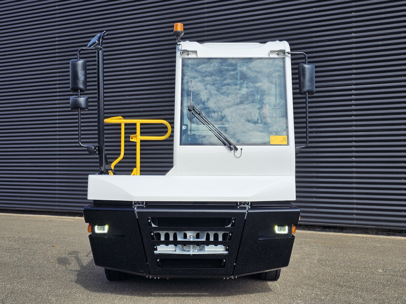 Terberg YT193 / !!NEW!! / TERMINAL / RANGEERTREKKER - Tractor industrial: foto 3 Terberg YT193 / !!NEW!! / TERMINAL / RANGEERTREKKER - Tractor industrial: foto 3