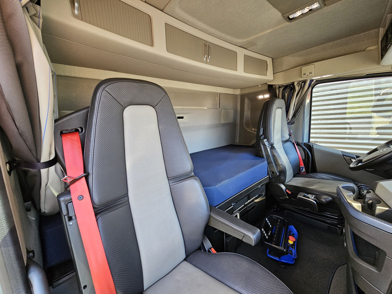 Leasing financiero de Volvo FH 540 / 10x4 / ERKIN 250.000 / JIB / WINCH KRAN / CRANE leasing Volvo FH 540 / 10x4 / ERKIN 250.000 / JIB / WINCH KRAN / CRANE: foto 19