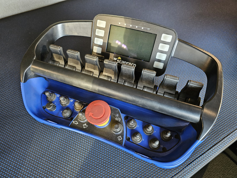 Leasing financiero de Volvo FH 540 / 10x4 / ERKIN 250.000 / JIB / WINCH KRAN / CRANE leasing Volvo FH 540 / 10x4 / ERKIN 250.000 / JIB / WINCH KRAN / CRANE: foto 15