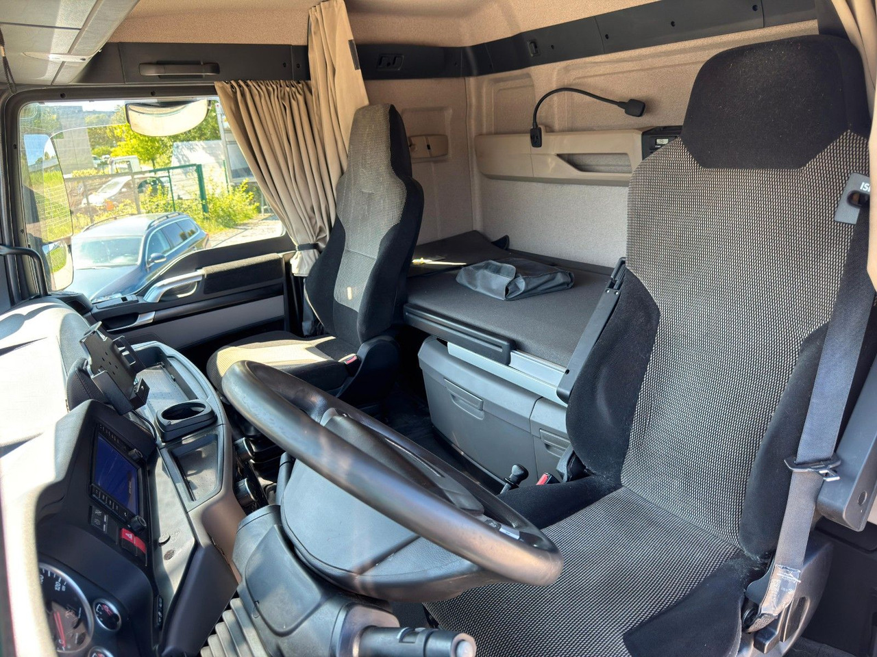 Cabeza tractora MAN 18.460 4x2 Kipphydr. | Standheiz. | Top Zustand: foto 10