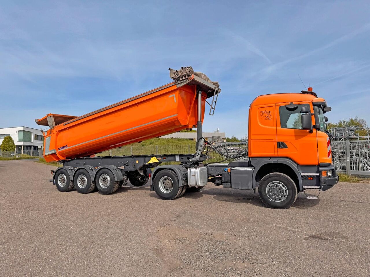 Scania G 490 4X4 Retarder & Schmitz 24 Kubik guter Zust - Cabeza tractora: foto 1 Scania G 490 4X4 Retarder & Schmitz 24 Kubik guter Zust - Cabeza tractora: foto 1