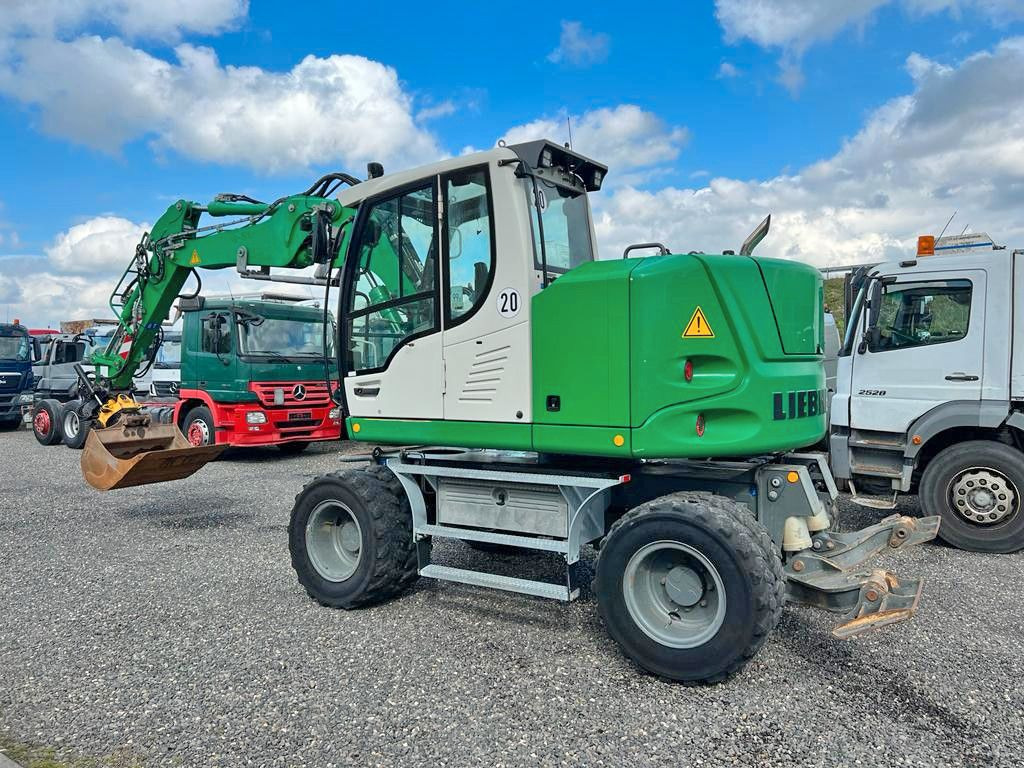 Leasing financiero de Liebherr A 912 Compact 3X Löffel 3 X Buckets  leasing Liebherr A 912 Compact 3X Löffel 3 X Buckets: foto 7