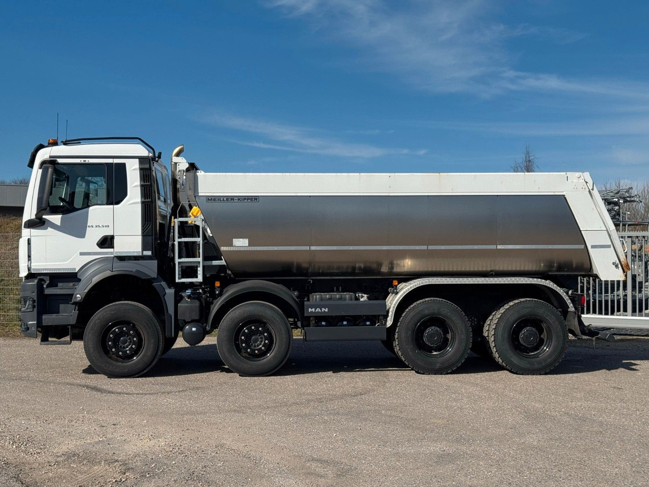 MAN 35.510 TGS Meiller P430 Thermomulde Top Zustand! - Volquete camión: foto 3 MAN 35.510 TGS Meiller P430 Thermomulde Top Zustand! - Volquete camión: foto 3