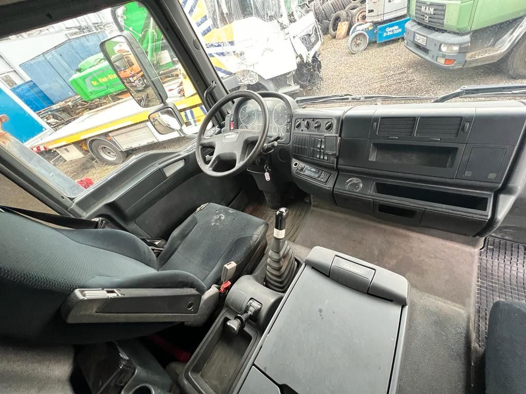 MAN 8.180 4X2 offene Pritsche MAN 8.180 4X2 offene Pritsche - Caja abierta furgoneta: foto 4 MAN 8.180 4X2 offene Pritsche MAN 8.180 4X2 offene Pritsche - Caja abierta furgoneta: foto 4