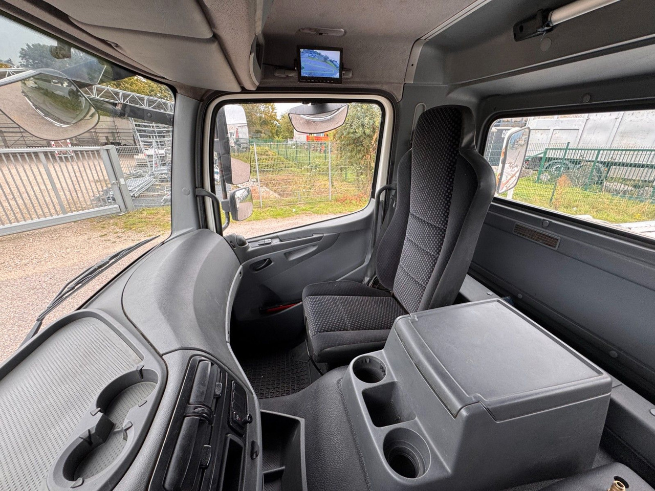 Mercedes-Benz 1833 4X2 Meiller Tele Absetzkipper - Volquete camión: foto 5 Mercedes-Benz 1833 4X2 Meiller Tele Absetzkipper - Volquete camión: foto 5