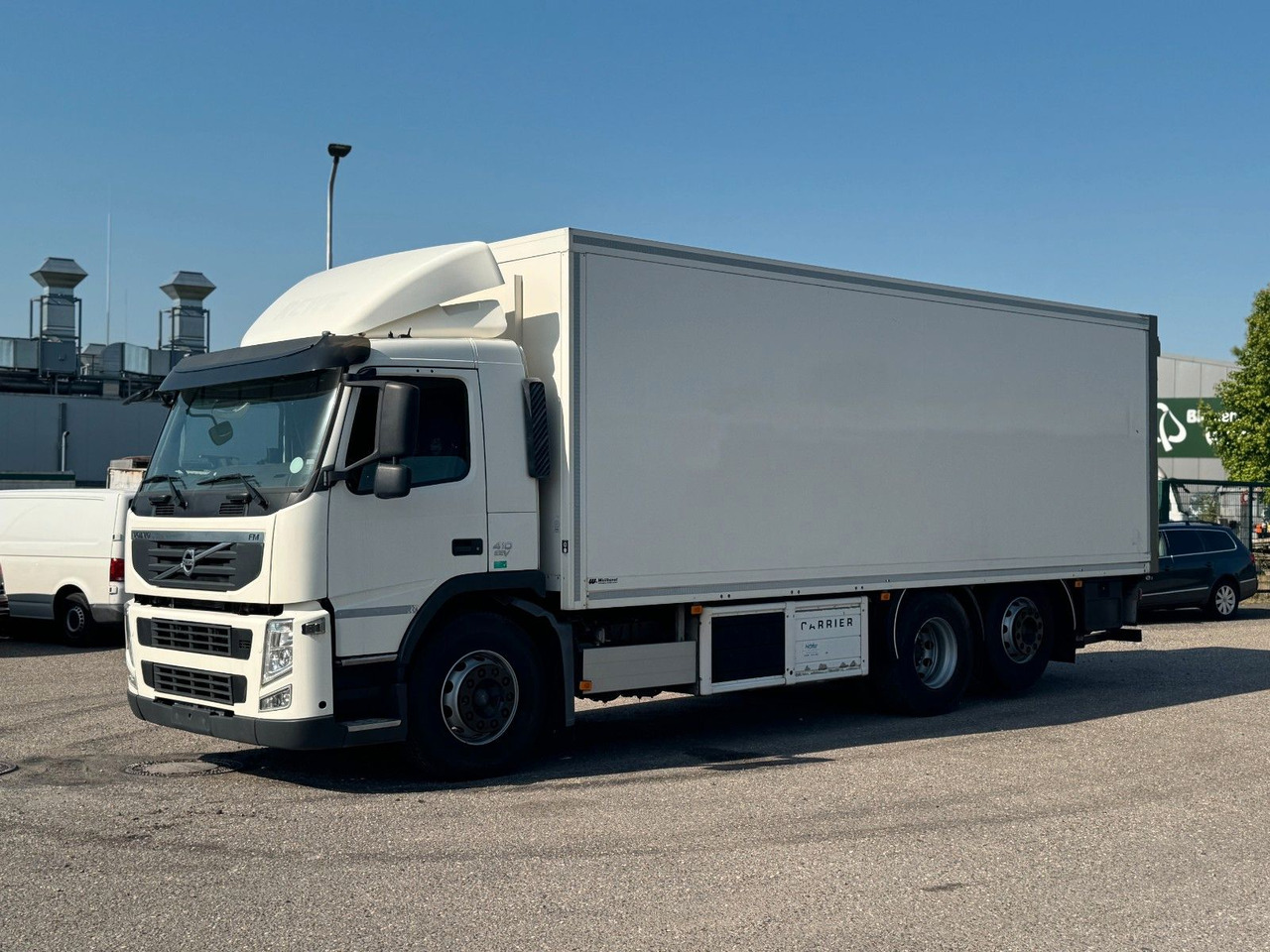 Volvo FM 410 6X2 Kühlkoffer mit Carrier Diesel & Strom - Frigorífico camión: foto 1 Volvo FM 410 6X2 Kühlkoffer mit Carrier Diesel & Strom - Frigorífico camión: foto 1