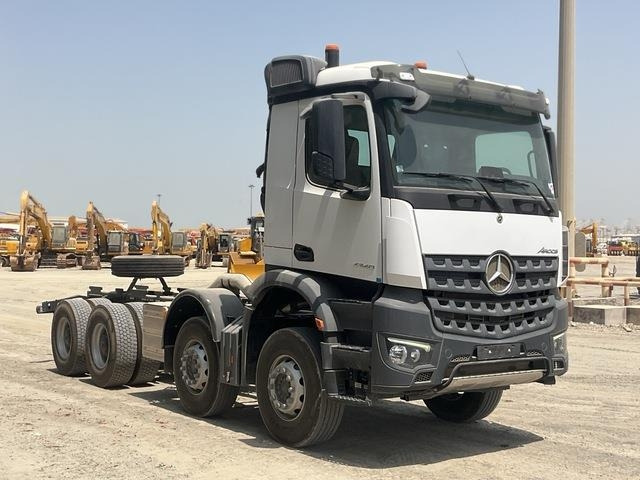 Mercedes-Benz Arocs 4240 - Chasis camión: foto 4 Mercedes-Benz Arocs 4240 - Chasis camión: foto 4
