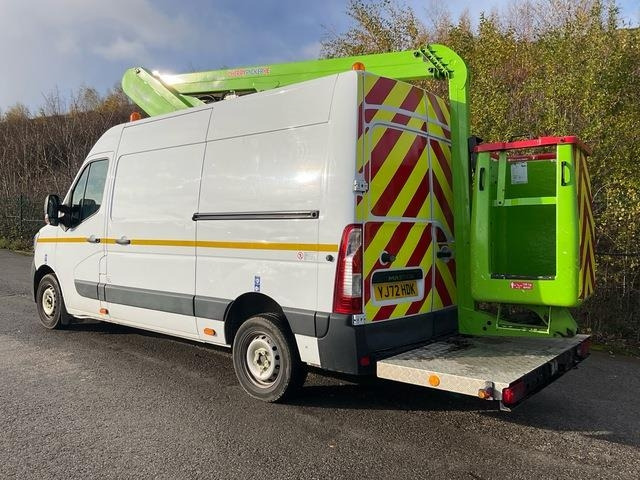 Renault Master - Camión con plataforma elevadora: foto 2 Renault Master - Camión con plataforma elevadora: foto 2