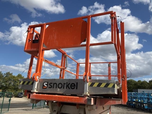 Plataforma de tijeras Snorkel S3970RT: foto 15 Plataforma de tijeras Snorkel S3970RT: foto 15