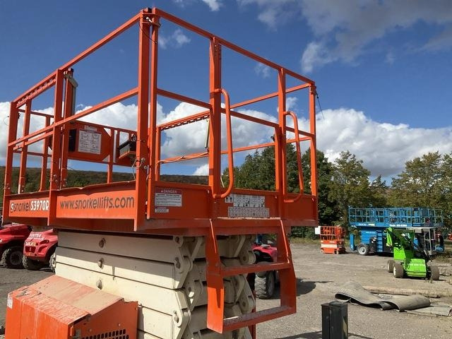 Plataforma de tijeras Snorkel S3970RT: foto 12 Plataforma de tijeras Snorkel S3970RT: foto 12