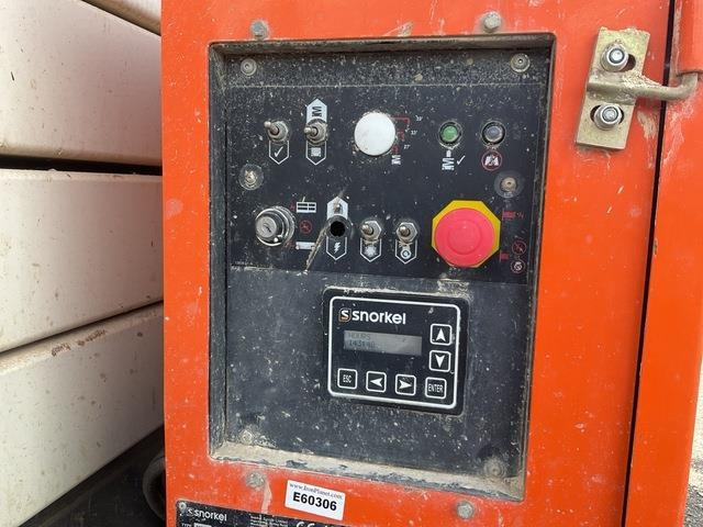 Plataforma de tijeras Snorkel S3970RT: foto 18 Plataforma de tijeras Snorkel S3970RT: foto 18