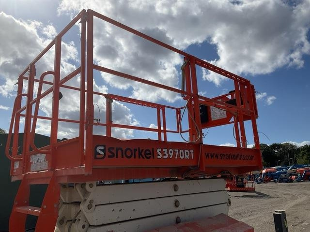 Plataforma de tijeras Snorkel S3970RT: foto 11 Plataforma de tijeras Snorkel S3970RT: foto 11
