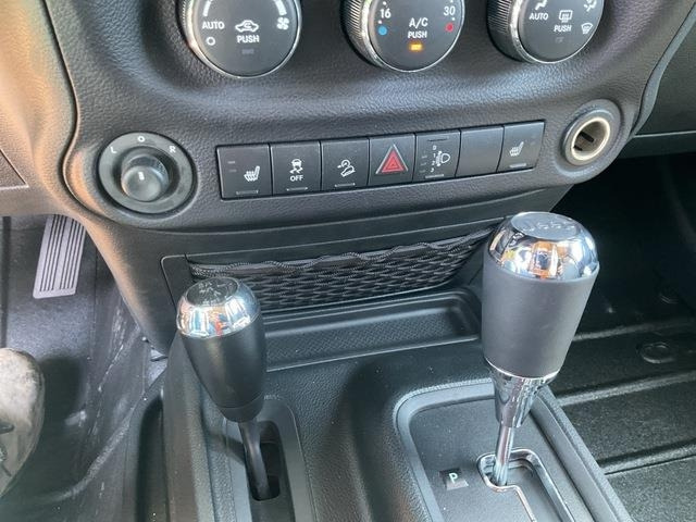 SUV/ Todoterreno Jeep Wrangler JK Command: foto 24 SUV/ Todoterreno Jeep Wrangler JK Command: foto 24