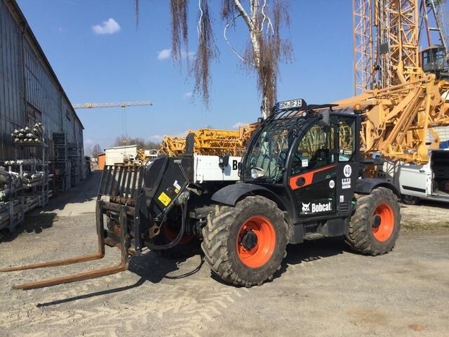 Bobcat TL43.80HF - Manipulador telescópico: foto 1 Bobcat TL43.80HF - Manipulador telescópico: foto 1