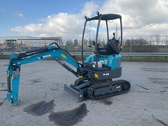 Toyota Huski M16U - Miniexcavadora: foto 1 Toyota Huski M16U - Miniexcavadora: foto 1