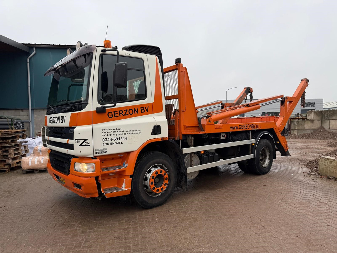 Portacontenedor de cadenas camión para transporte de contenedores DAF CF 75.310: foto 6 Portacontenedor de cadenas camión para transporte de contenedores DAF CF 75.310: foto 6