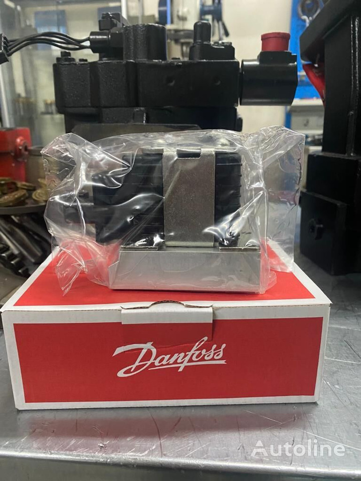 Danfoss MOOG Valfi Sauer-Danfoss MCV116G4201 for BOMAG construction roller - Hidráulica para Rodillo: foto 1 Danfoss MOOG Valfi Sauer-Danfoss MCV116G4201 for BOMAG construction roller - Hidráulica para Rodillo: foto 1