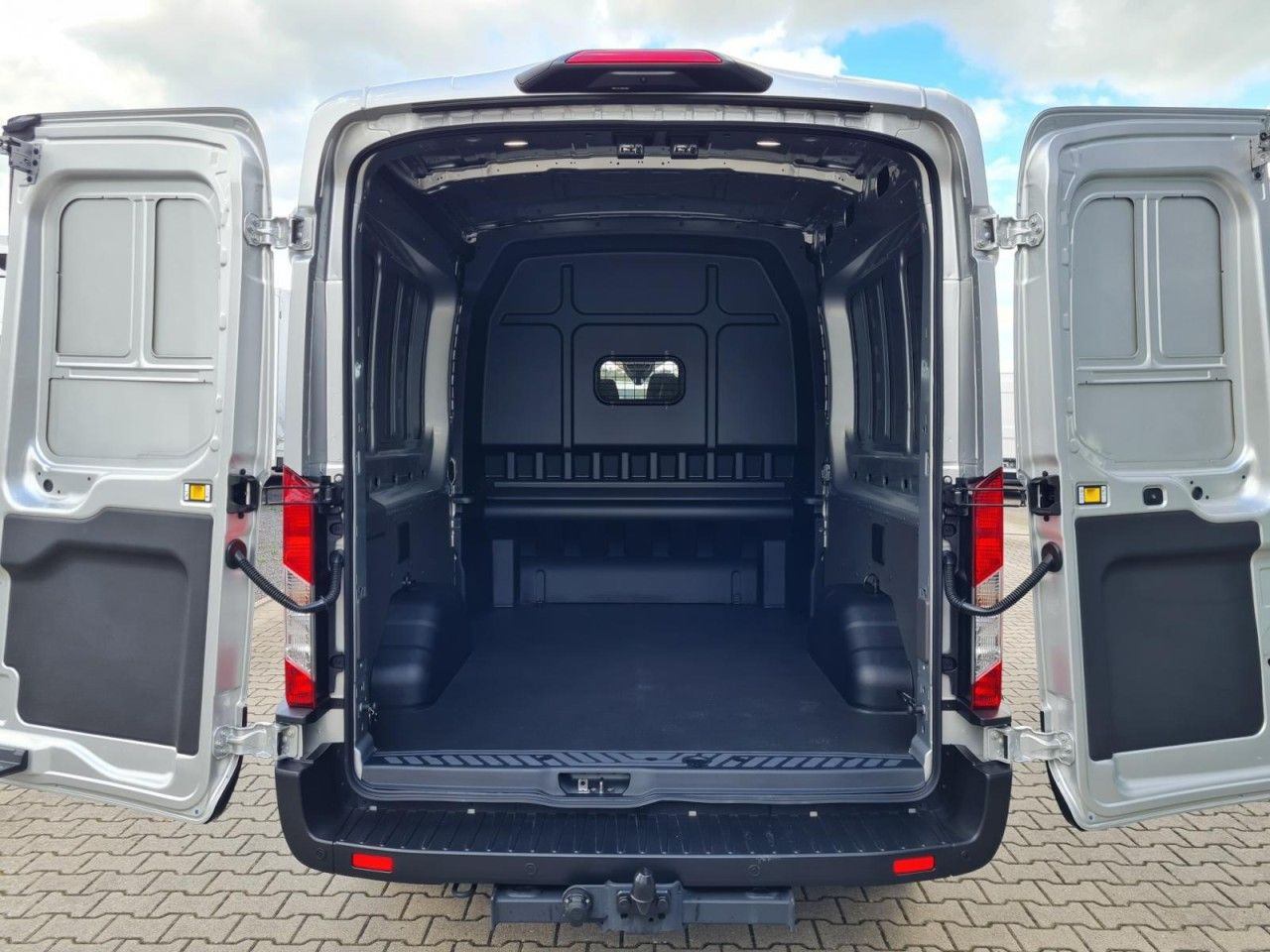 Furgón, Furgoneta combi Ford Transit 3,5t Kasten Doka TDCi L3 Trend AHK PDC K: foto 17
