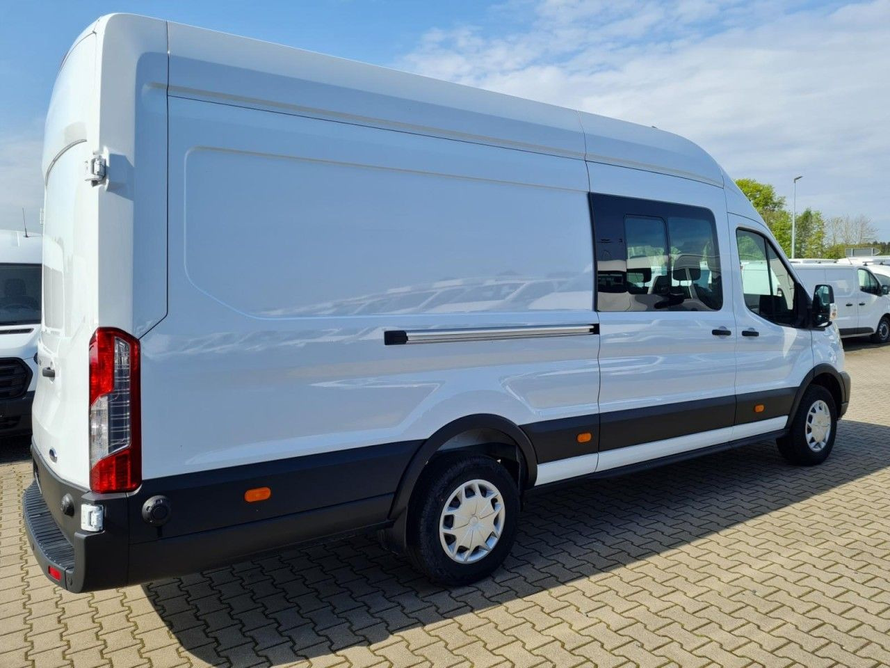 Ford Transit 350 Kasten Doka L4H3 Trend Mixto RWD - Furgón, Furgoneta combi: foto 4 Ford Transit 350 Kasten Doka L4H3 Trend Mixto RWD - Furgón, Furgoneta combi: foto 4
