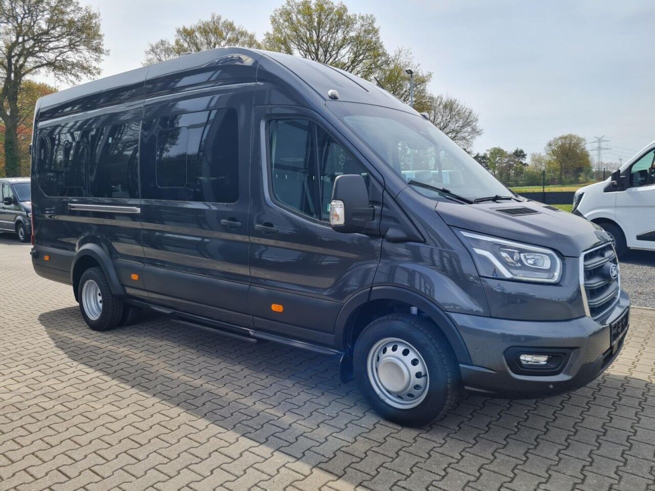 Ford Transit 460 Limited Bus 18 Sitze AG L4 XENON KAMERA - Furgoneta combi: foto 3 Ford Transit 460 Limited Bus 18 Sitze AG L4 XENON KAMERA - Furgoneta combi: foto 3