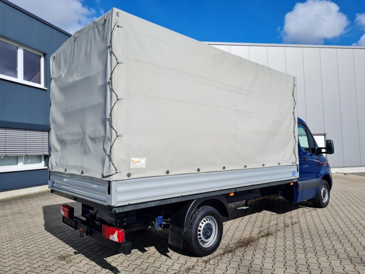 Mercedes-Benz Sprinter 315 CDI Pritsche Plane AHK 3,5t. RWD - Furgoneta con caja de lona: foto 4 Mercedes-Benz Sprinter 315 CDI Pritsche Plane AHK 3,5t. RWD - Furgoneta con caja de lona: foto 4