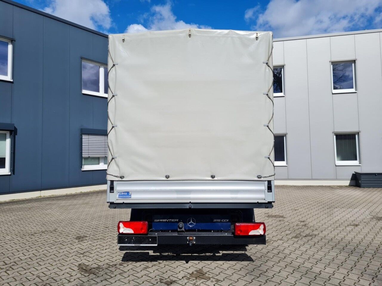 Mercedes-Benz Sprinter 315 CDI Pritsche Plane AHK 3,5t. RWD - Furgoneta con caja de lona: foto 5 Mercedes-Benz Sprinter 315 CDI Pritsche Plane AHK 3,5t. RWD - Furgoneta con caja de lona: foto 5