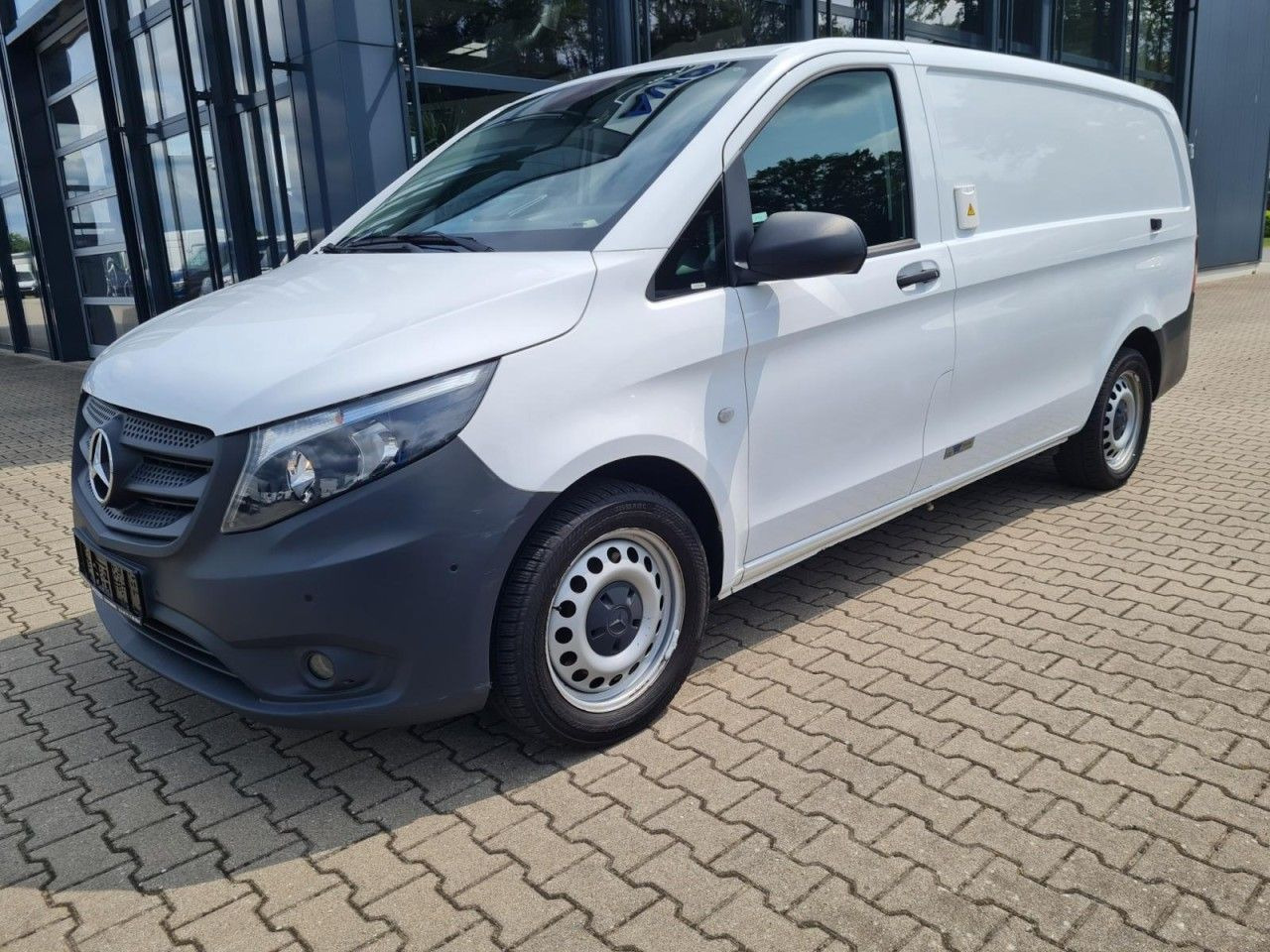 Mercedes-Benz Vito 116 Cdi Kühlkasten Stand + Fahrkühl. lang - Frigorífico furgoneta: foto 2 Mercedes-Benz Vito 116 Cdi Kühlkasten Stand + Fahrkühl. lang - Frigorífico furgoneta: foto 2