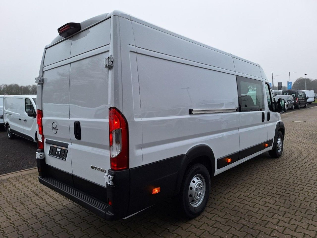 Opel Movano 35 Cargo L4 Doka 6-Sitze verstärkt PDC - Furgón, Furgoneta combi: foto 5 Opel Movano 35 Cargo L4 Doka 6-Sitze verstärkt PDC - Furgón, Furgoneta combi: foto 5
