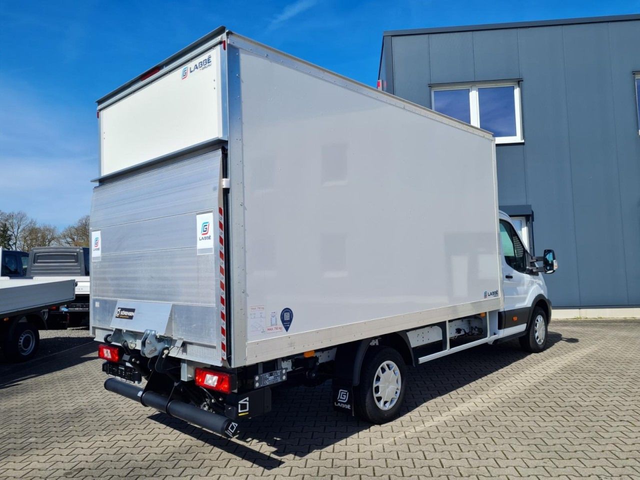 Ford Transit 350 Koffer TDCi m. LBW Trend RWD Klima - Otros: foto 4 Ford Transit 350 Koffer TDCi m. LBW Trend RWD Klima - Otros: foto 4