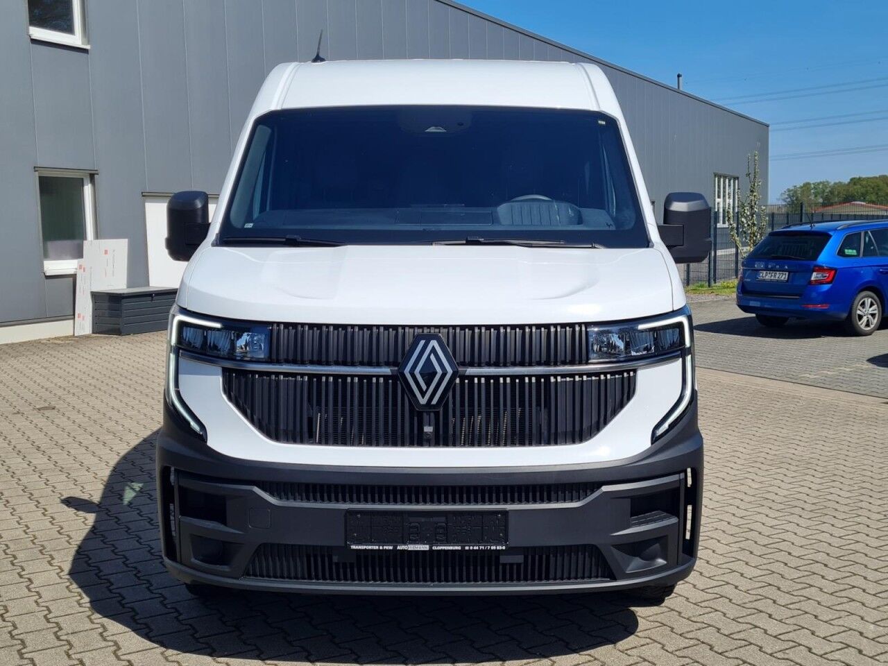 Renault Master 3,5t Kasten dCi Doka 7 Sitzer Holzverkl. - Furgón, Furgoneta combi: foto 2 Renault Master 3,5t Kasten dCi Doka 7 Sitzer Holzverkl. - Furgón, Furgoneta combi: foto 2