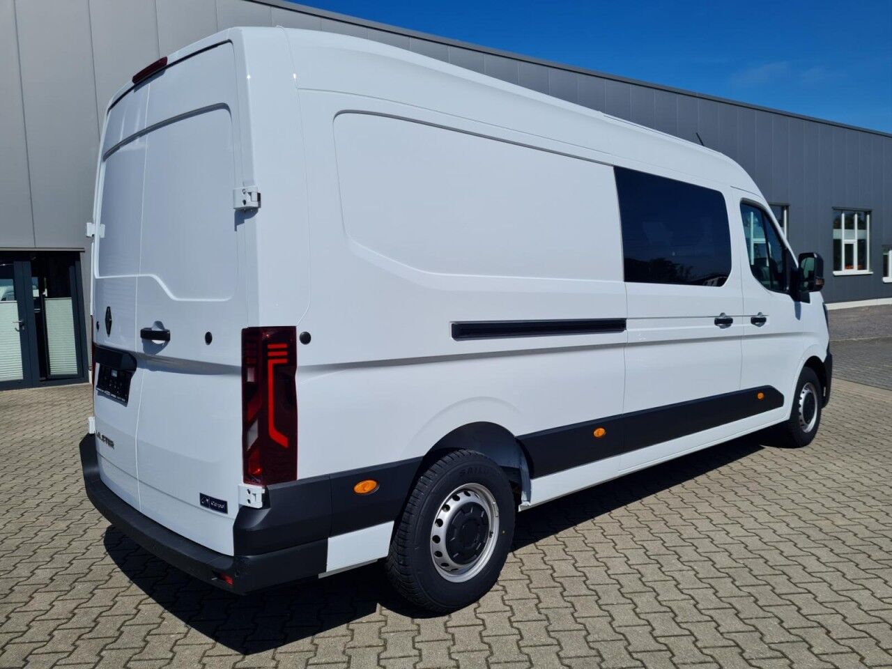 Renault Master 3,5t Kasten dCi Doka 7 Sitzer Holzverkl. - Furgón, Furgoneta combi: foto 4 Renault Master 3,5t Kasten dCi Doka 7 Sitzer Holzverkl. - Furgón, Furgoneta combi: foto 4