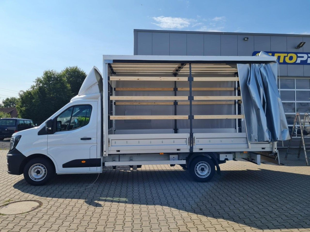 Renault Master 35 Pritsche Schiebe Plane dCi 170 - Furgoneta con caja de lona: foto 2 Renault Master 35 Pritsche Schiebe Plane dCi 170 - Furgoneta con caja de lona: foto 2