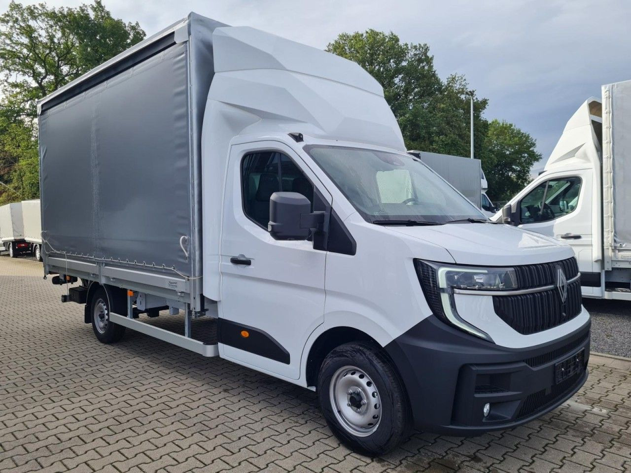 Renault Master Pritsche Schiebe Plane LBW Luftfederung - Furgoneta con caja de lona: foto 3 Renault Master Pritsche Schiebe Plane LBW Luftfederung - Furgoneta con caja de lona: foto 3