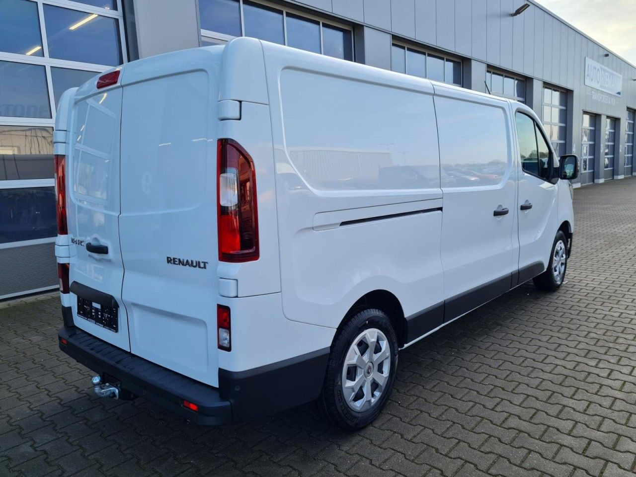 Renault Trafic Kasten L2 Advance AHK KLIMA LED PDC TEMPO - Furgoneta pequeña: foto 4 Renault Trafic Kasten L2 Advance AHK KLIMA LED PDC TEMPO - Furgoneta pequeña: foto 4