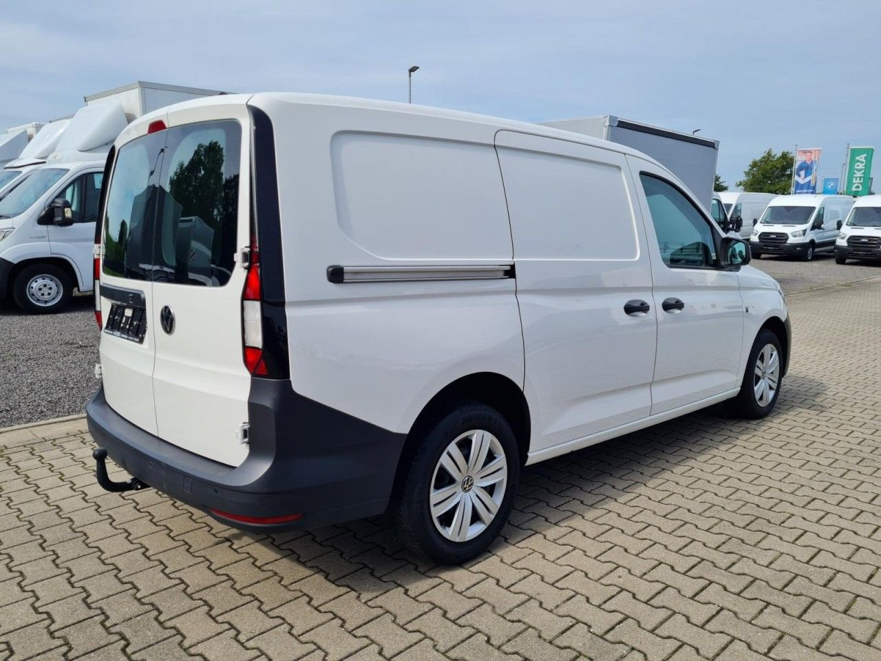 Volkswagen Caddy Kasten Cargo Maxi AHK KLIMA KAMERA PDC FLÜ - Furgoneta pequeña: foto 5 Volkswagen Caddy Kasten Cargo Maxi AHK KLIMA KAMERA PDC FLÜ - Furgoneta pequeña: foto 5