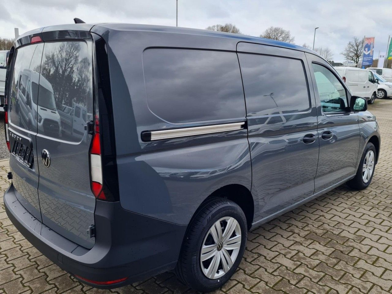 Volkswagen Caddy Kasten Cargo TDI Maxi PDC KLIMA TEMPOMAT - Furgoneta pequeña: foto 4 Volkswagen Caddy Kasten Cargo TDI Maxi PDC KLIMA TEMPOMAT - Furgoneta pequeña: foto 4
