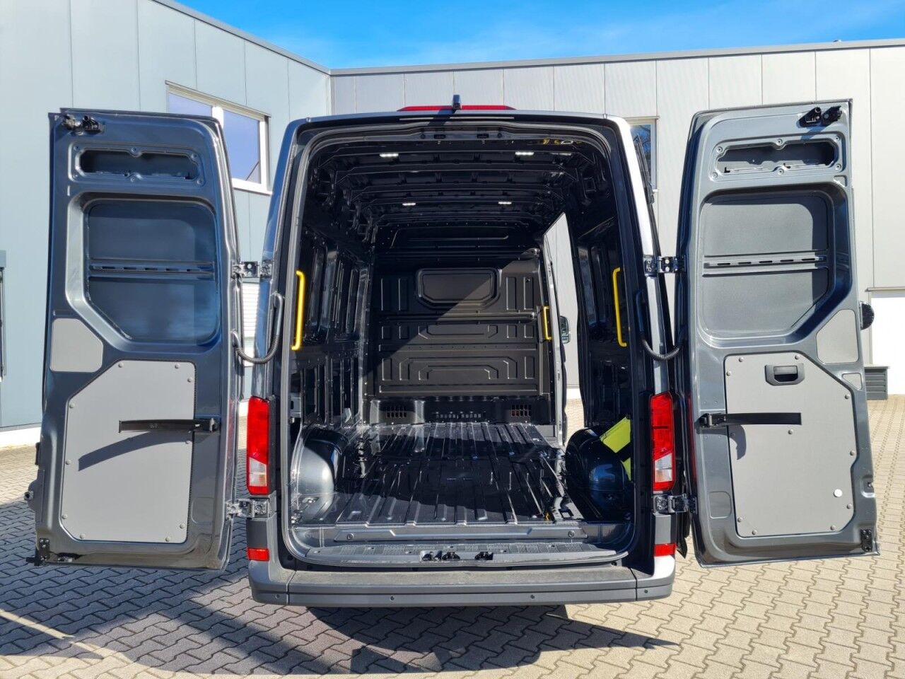 Volkswagen Crafter 35 Kasten TDI L3H3 4MOTION LED KAMERA - Furgón: foto 5 Volkswagen Crafter 35 Kasten TDI L3H3 4MOTION LED KAMERA - Furgón: foto 5