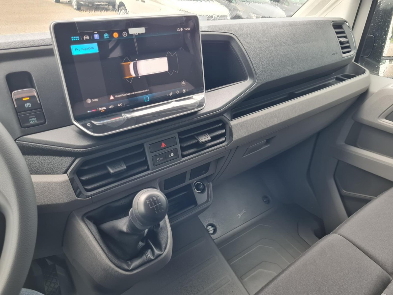 Furgón Volkswagen Crafter 35 Kasten TDI MR PDC KLIMA Tempomat L3H3: foto 11 Furgón Volkswagen Crafter 35 Kasten TDI MR PDC KLIMA Tempomat L3H3: foto 11