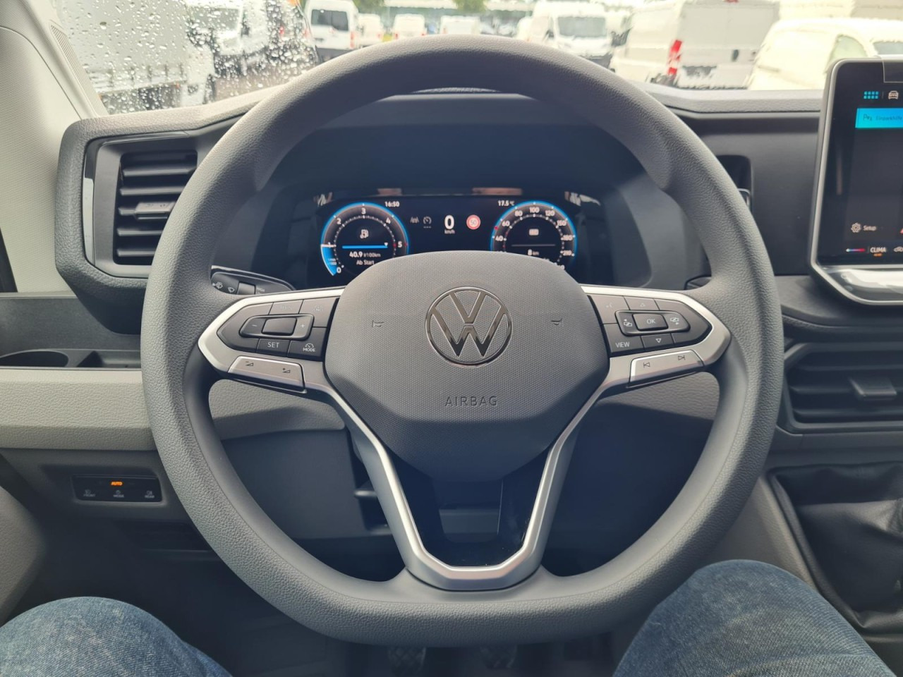 Furgón Volkswagen Crafter 35 Kasten TDI MR PDC KLIMA Tempomat L3H3: foto 10 Furgón Volkswagen Crafter 35 Kasten TDI MR PDC KLIMA Tempomat L3H3: foto 10