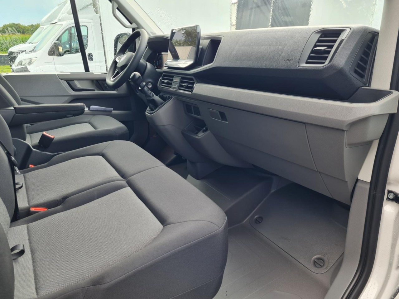 Furgón Volkswagen Crafter 35 Kasten TDI MR PDC KLIMA Tempomat L3H3: foto 14 Furgón Volkswagen Crafter 35 Kasten TDI MR PDC KLIMA Tempomat L3H3: foto 14