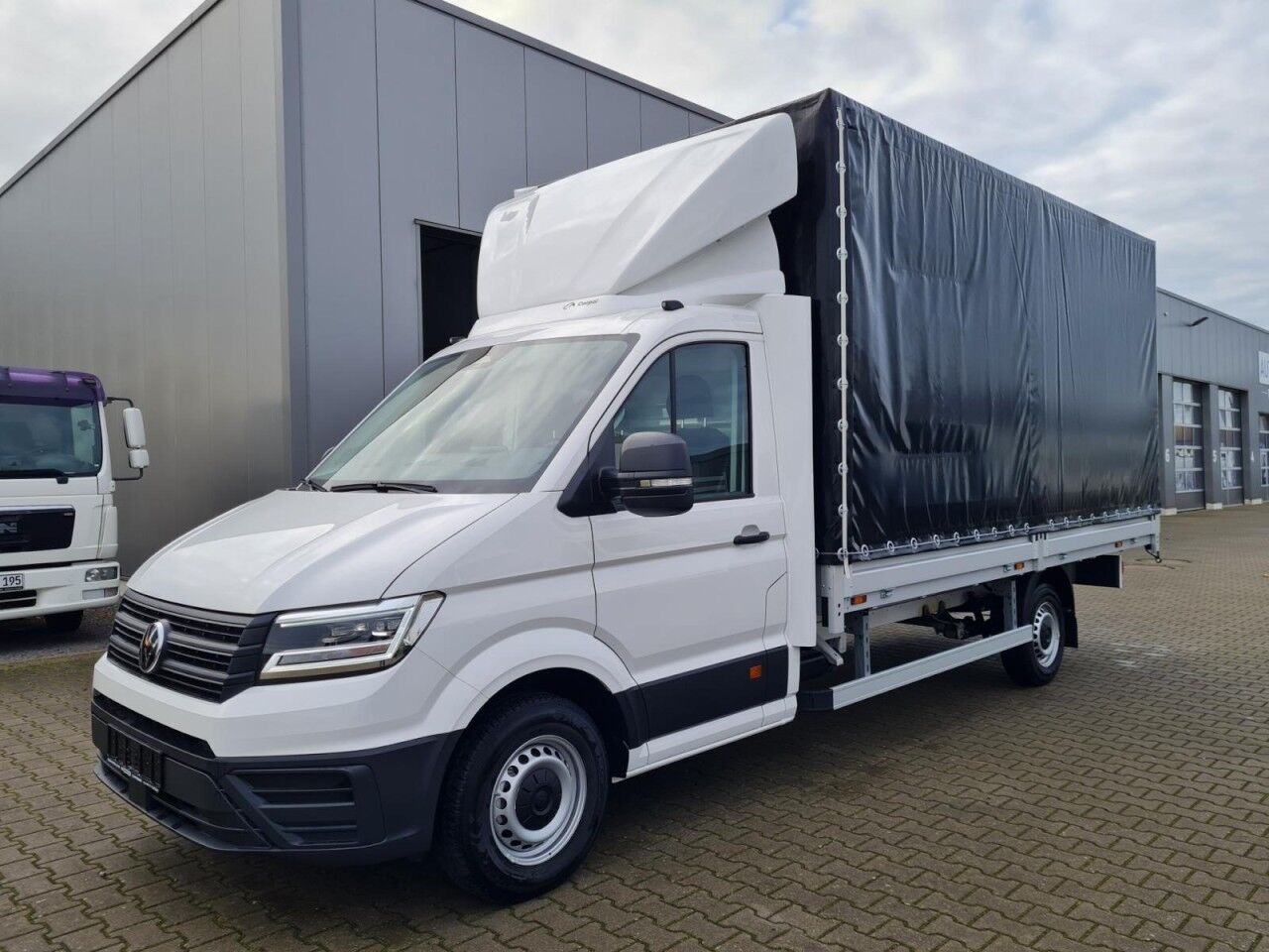 Volkswagen Crafter 35 Pritsche Schiebe Plane L4 LED ERGO KAMERA - Furgoneta con caja de lona: foto 3 Volkswagen Crafter 35 Pritsche Schiebe Plane L4 LED ERGO KAMERA - Furgoneta con caja de lona: foto 3