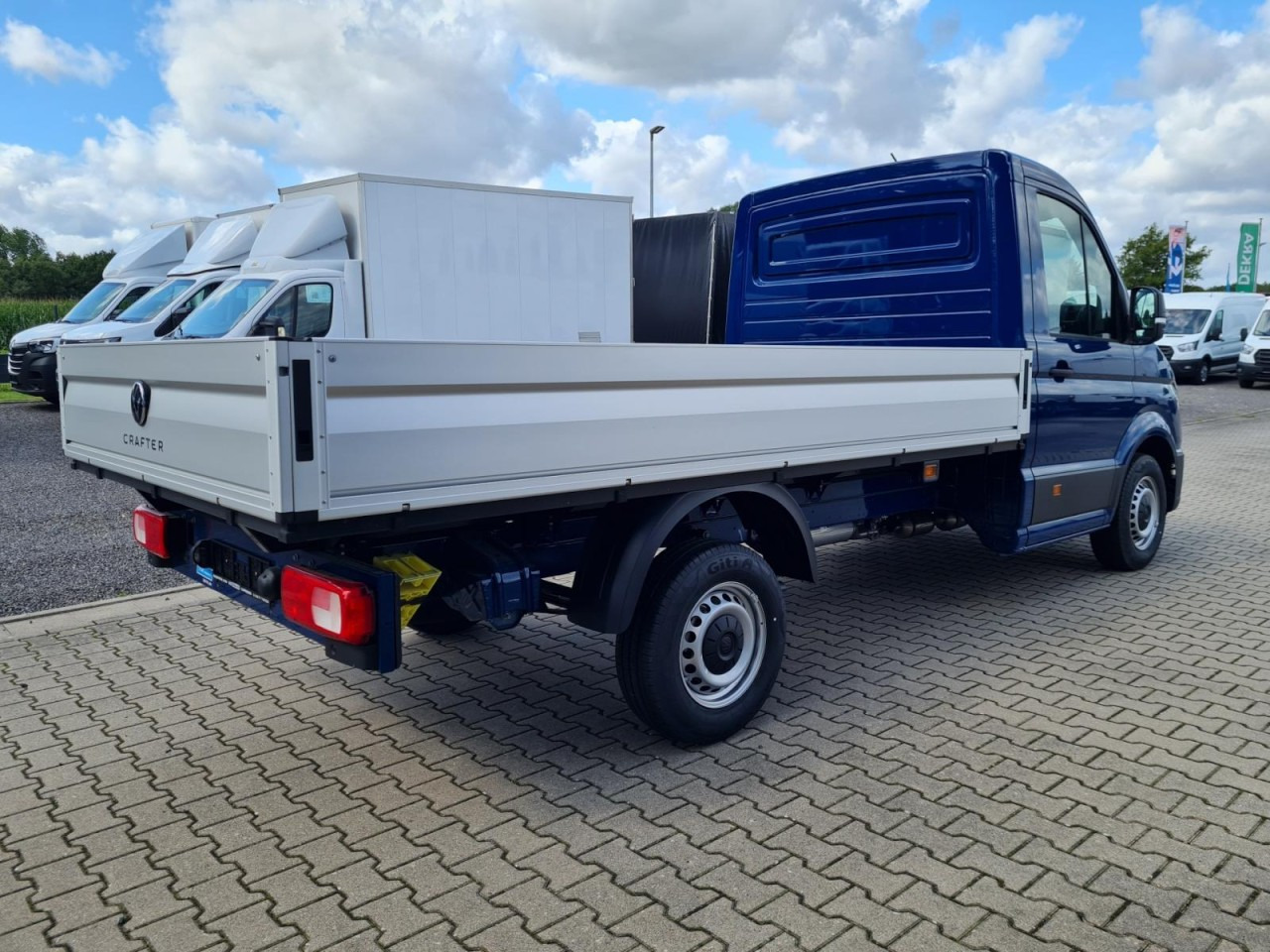 Volkswagen Crafter 35 Pritsche TDI L3 KLIMA TEMPOMAT 3 Sitzer - Caja abierta furgoneta: foto 4 Volkswagen Crafter 35 Pritsche TDI L3 KLIMA TEMPOMAT 3 Sitzer - Caja abierta furgoneta: foto 4