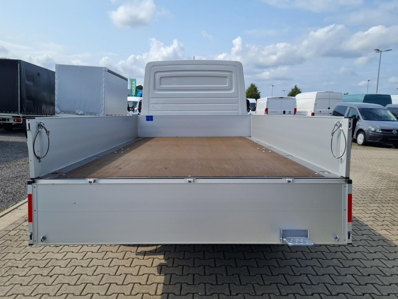 Volkswagen Crafter 35 Pritsche TDi MR L3 KLIMA TEMPOMAT - Caja abierta furgoneta: foto 5 Volkswagen Crafter 35 Pritsche TDi MR L3 KLIMA TEMPOMAT - Caja abierta furgoneta: foto 5